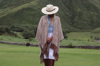 Ruana "Ukamay" Llama Baby en Telar