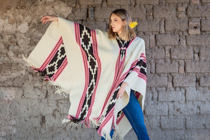 Poncho "Cayetana" Obra en Telar Criollo