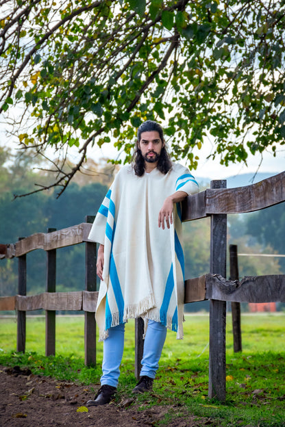 Poncho "San Martin" Obra en Telar Criollo