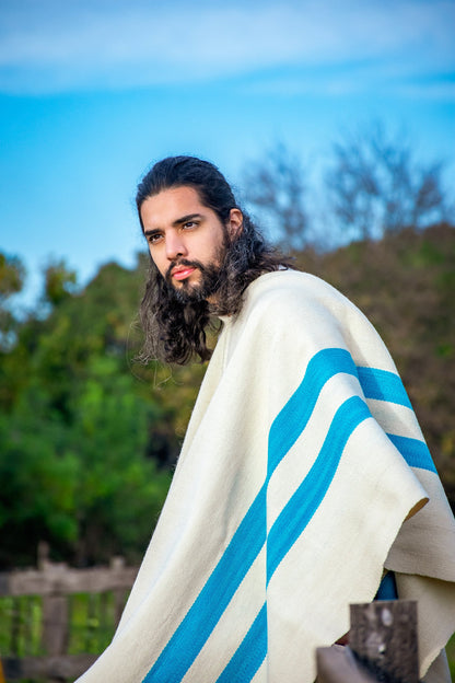 Poncho "San Martin" Obra en Telar Criollo