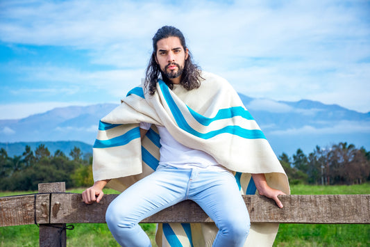 Poncho "San Martin" Obra en Telar Criollo