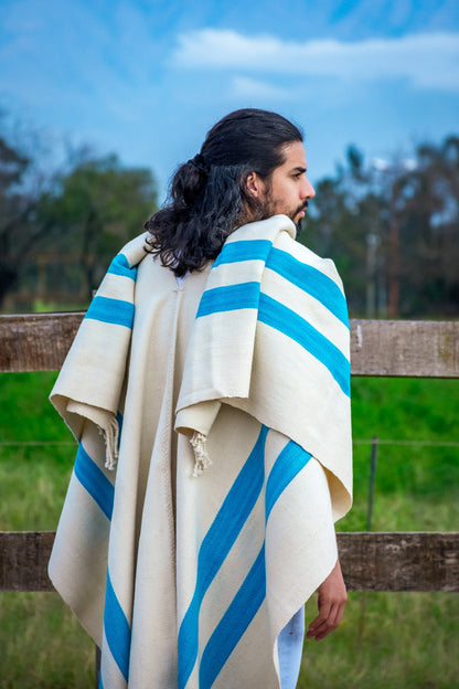 Poncho "San Martin" Obra en Telar Criollo