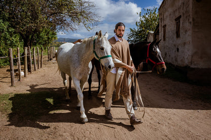 Poncho "Facón" Hilos de Llama Telar