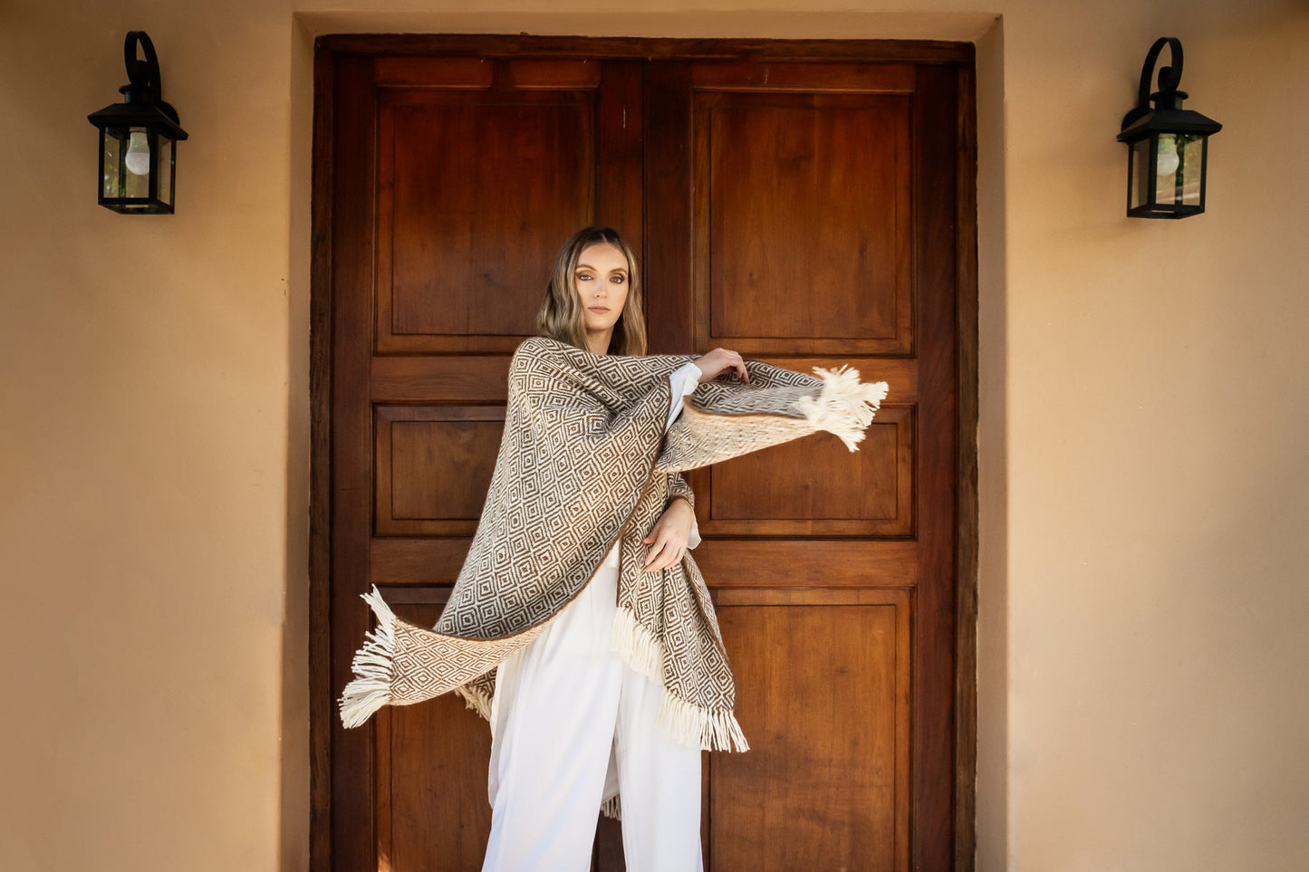 Poncho "Facón" Hilos de Llama