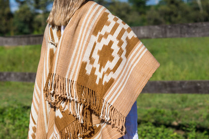 Poncho "Lavalle" Obra en Telar Criollo